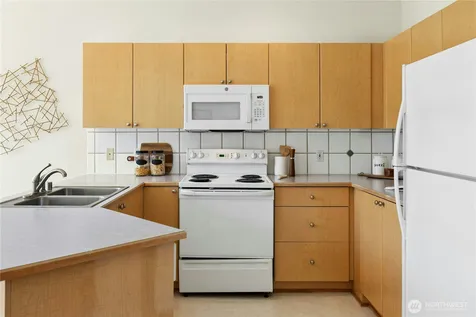 2680 139th Avenue SE Bellevue WA 98005