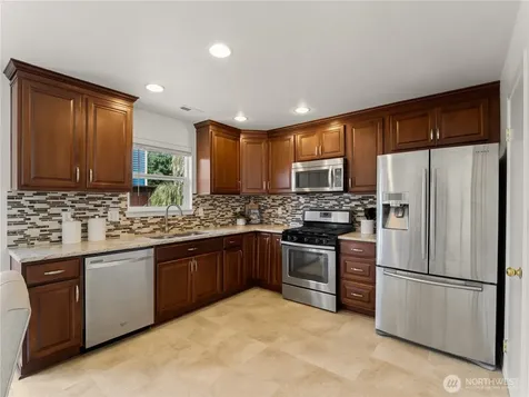 13001 171st Street E Puyallup WA 98374