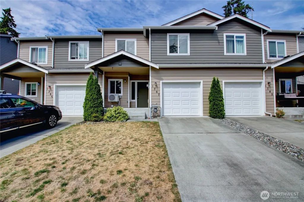 1767 SW Cooper Way Oak Harbor WA 98277