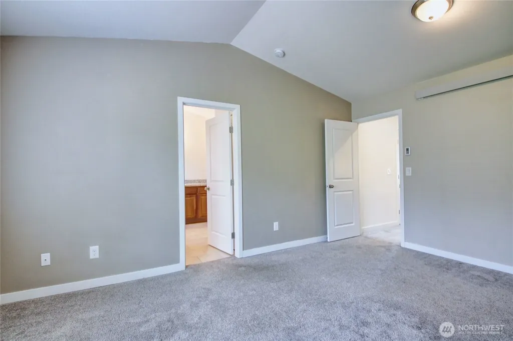 1767 SW Cooper Way Oak Harbor WA 98277