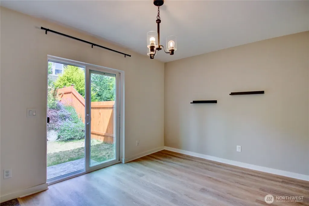 1767 SW Cooper Way Oak Harbor WA 98277