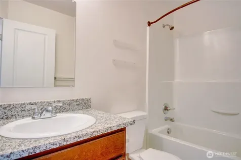 1767 SW Cooper Way Oak Harbor WA 98277