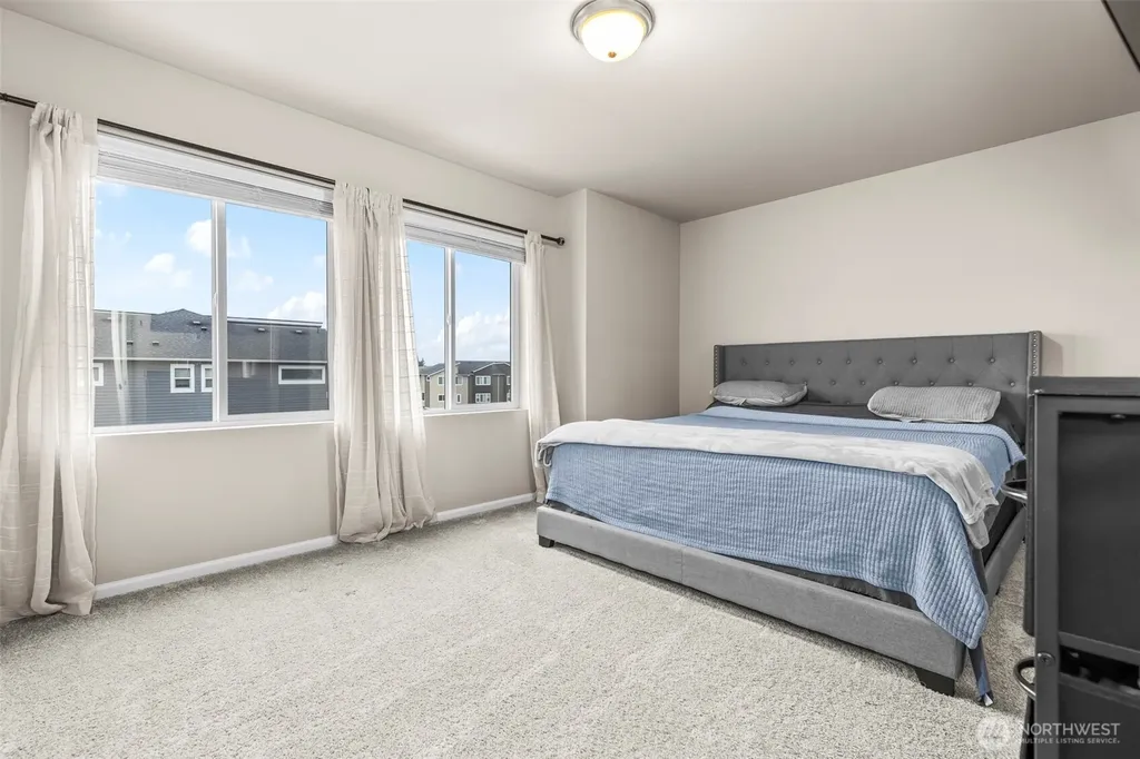 17411 118th Avenue Ct E Puyallup WA 98374