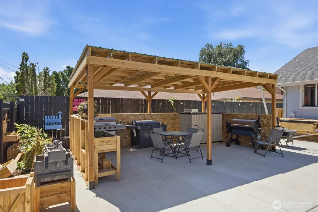1218 SW D Street Ephrata WA 98823