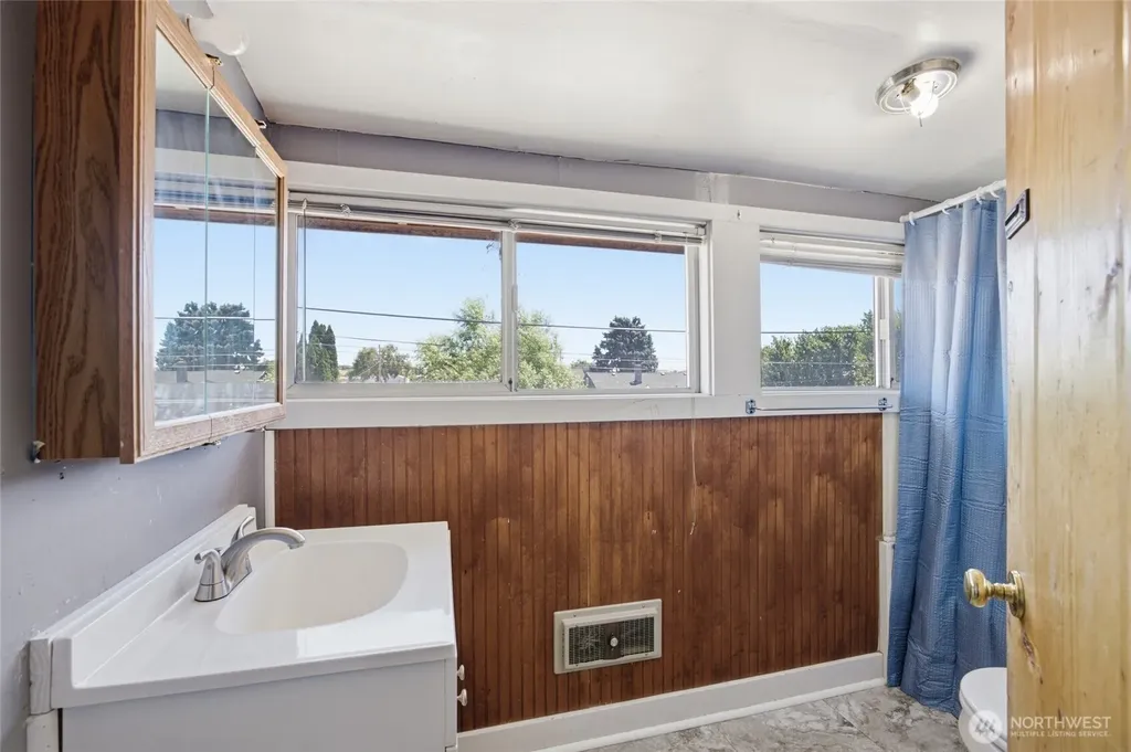 1218 SW D Street Ephrata WA 98823