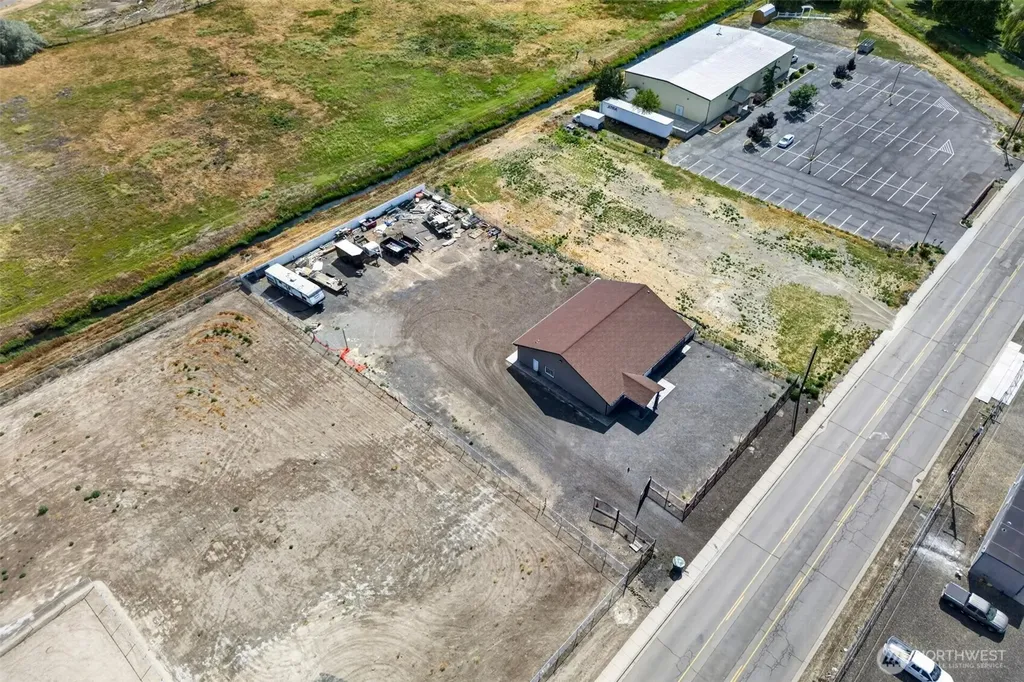 506 E Stover Road Grandview WA 98930