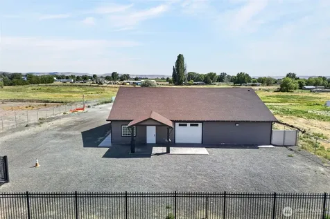 506 E Stover Road Grandview WA 98930