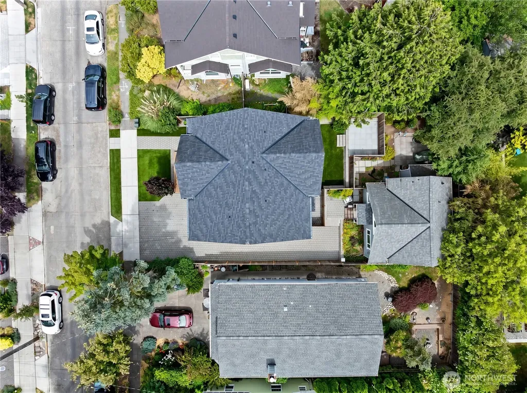 6538 11th Avenue NW Seattle WA 98117