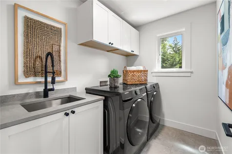 6538 11th Avenue NW Seattle WA 98117