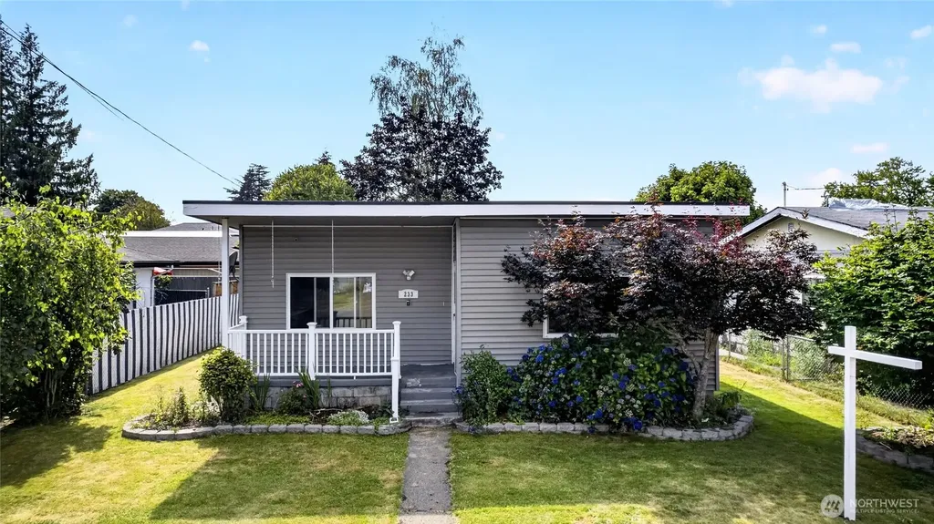 233 Cascade Street Buckley WA 98321