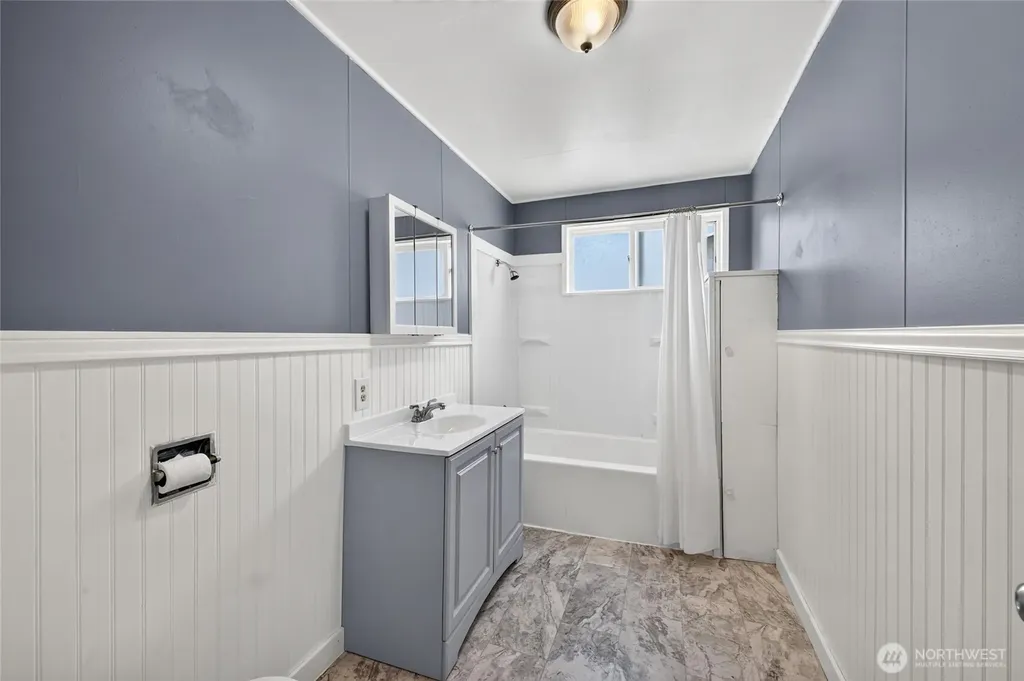233 Cascade Street Buckley WA 98321