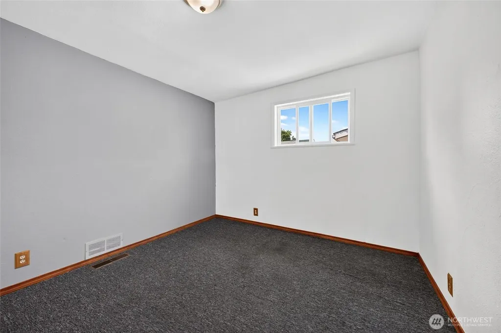 233 Cascade Street Buckley WA 98321