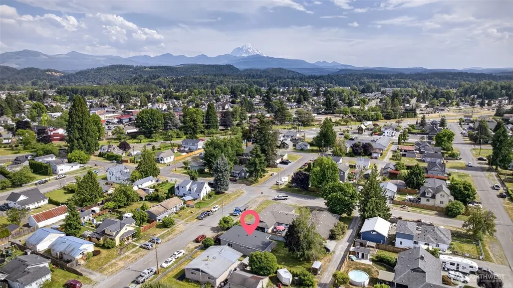 233 Cascade Street Buckley WA 98321