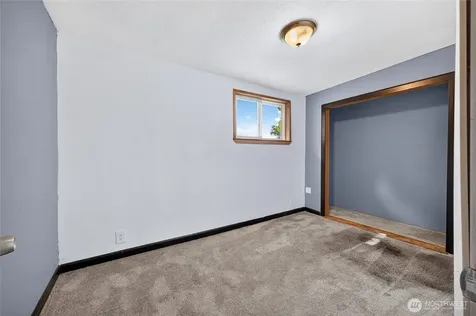 233 Cascade Street Buckley WA 98321