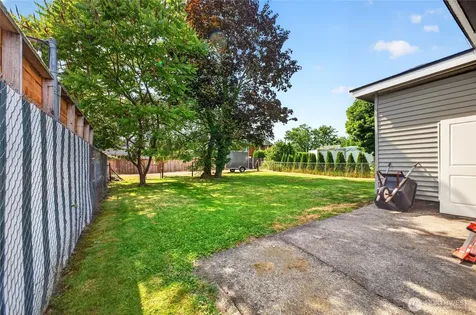 233 Cascade Street Buckley WA 98321