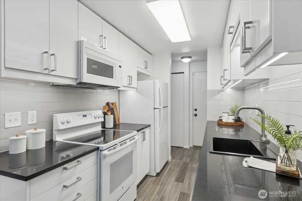 12742 NE 116th Lane Kirkland WA 98034