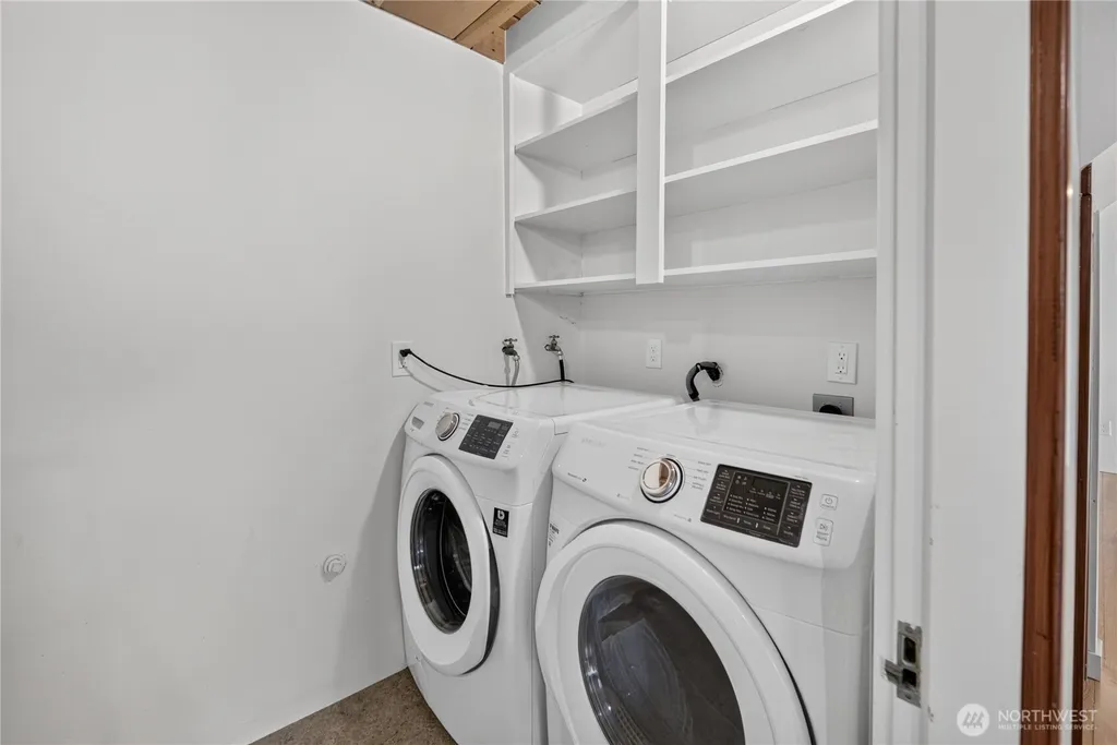 6538 11th Avenue NW Seattle WA 98117
