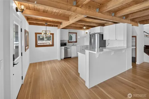 6538 11th Avenue NW Seattle WA 98117