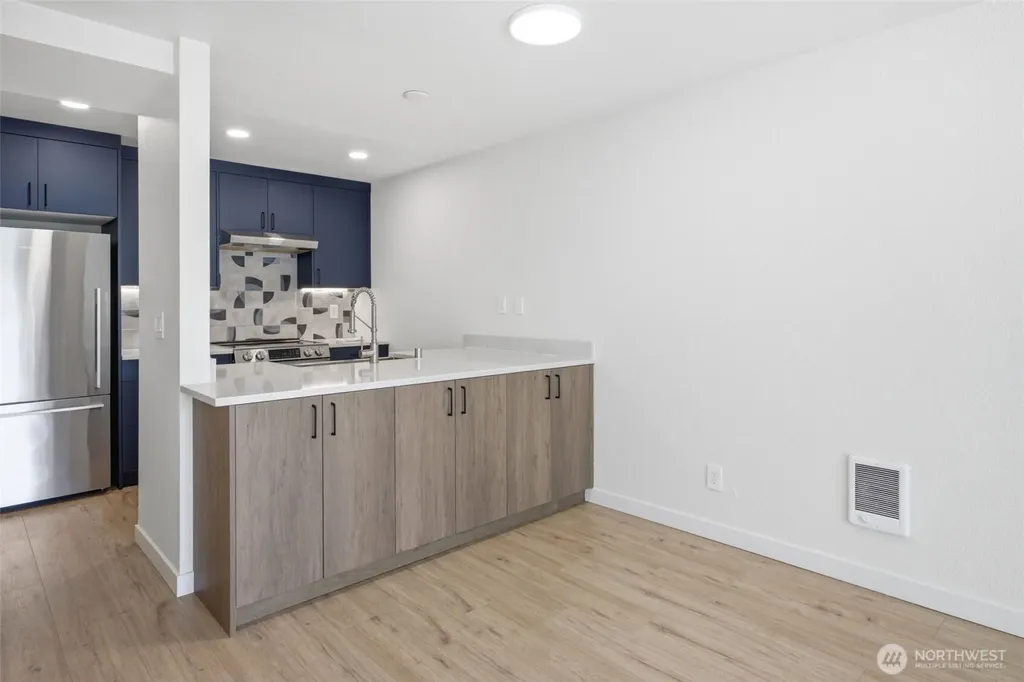 8800 20th Avenue NE Seattle WA 98115