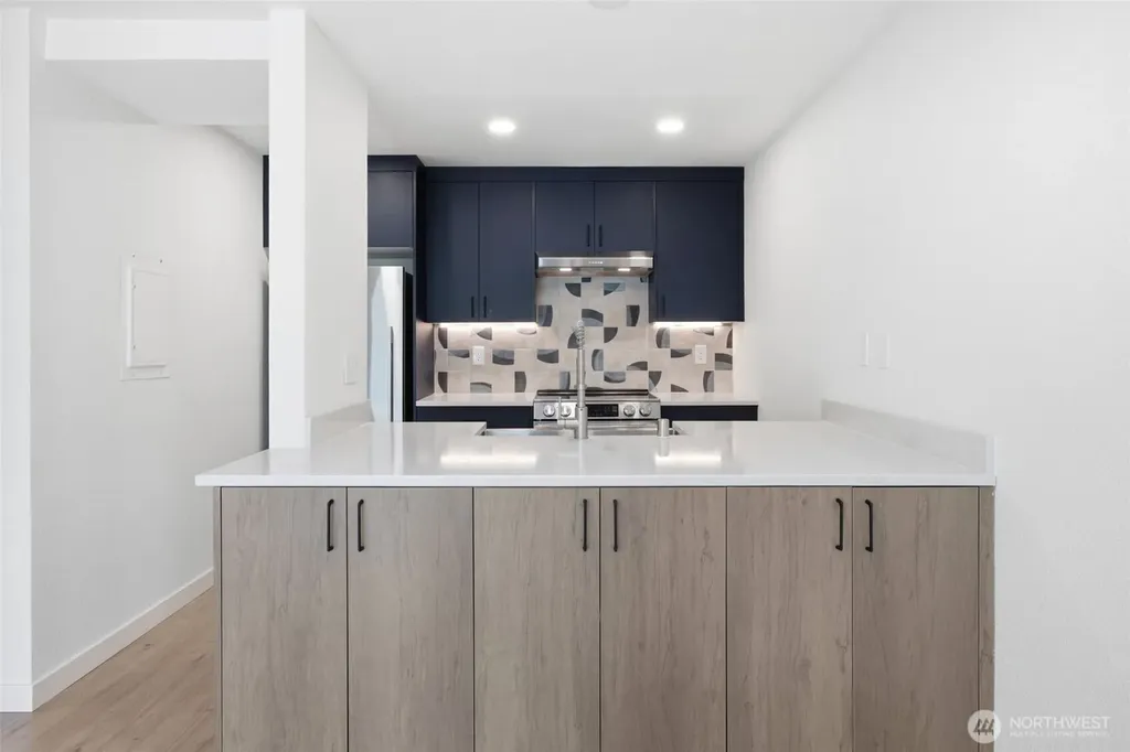8800 20th Avenue NE Seattle WA 98115