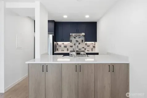 8800 20th Avenue NE Seattle WA 98115