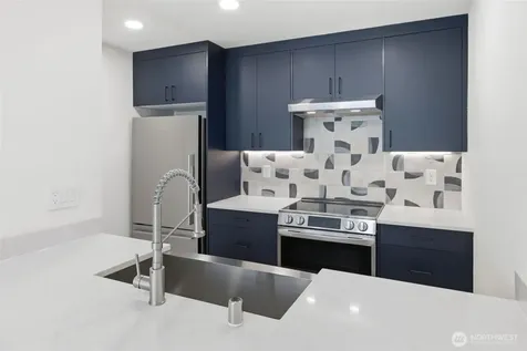 8800 20th Avenue NE Seattle WA 98115