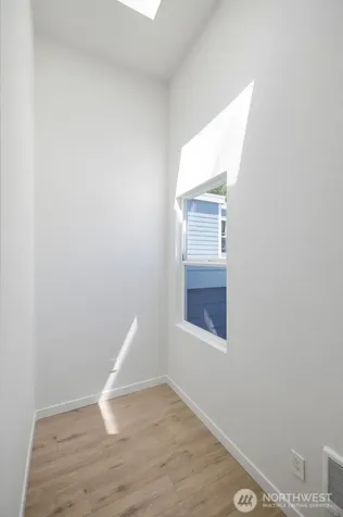 8800 20th Avenue NE Seattle WA 98115
