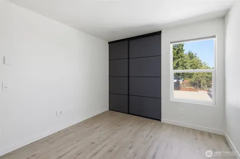 8800 20th Avenue NE Seattle WA 98115