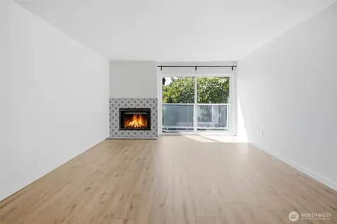 8800 20th Avenue NE Seattle WA 98115