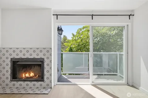 8800 20th Avenue NE Seattle WA 98115
