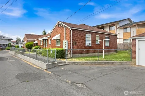 1409 W Yakima Avenue Yakima WA 98902