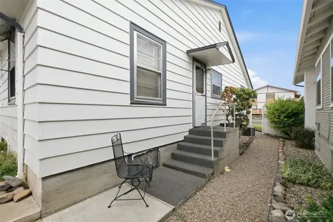 1414 W Yakima Avenue Yakima WA 98902