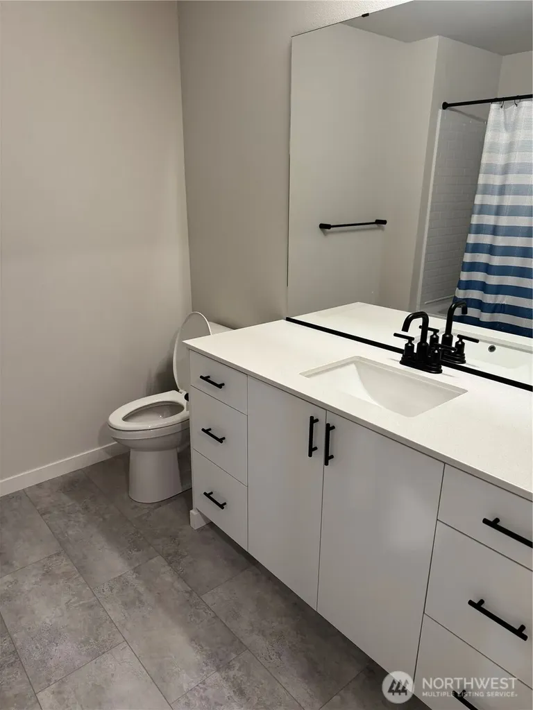 16124 Cascadian Way Bothell WA 98012