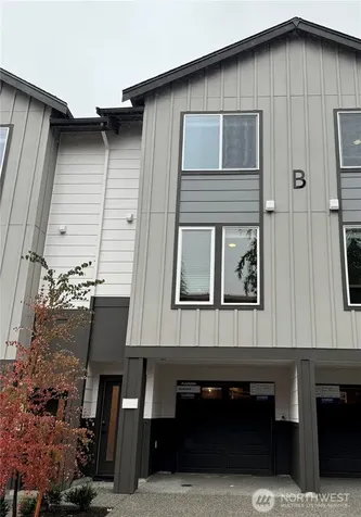 16124 Cascadian Way Bothell WA 98012