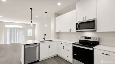 16124 Cascadian Way Bothell WA 98012