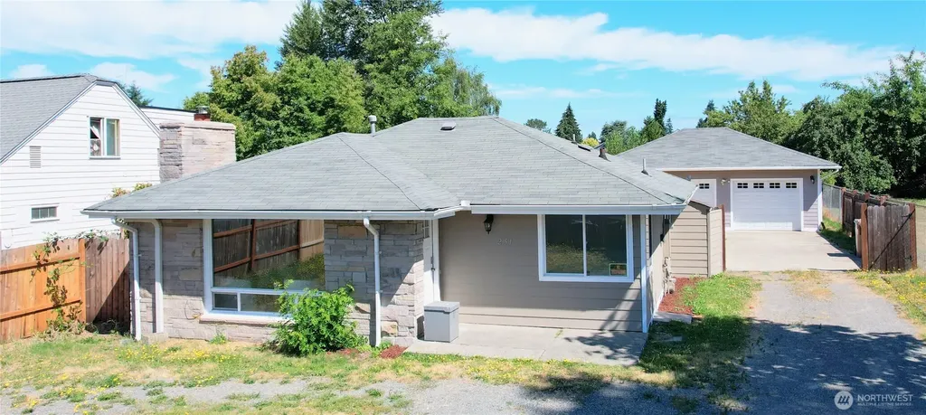 251 E 72nd Street Tacoma WA 98404
