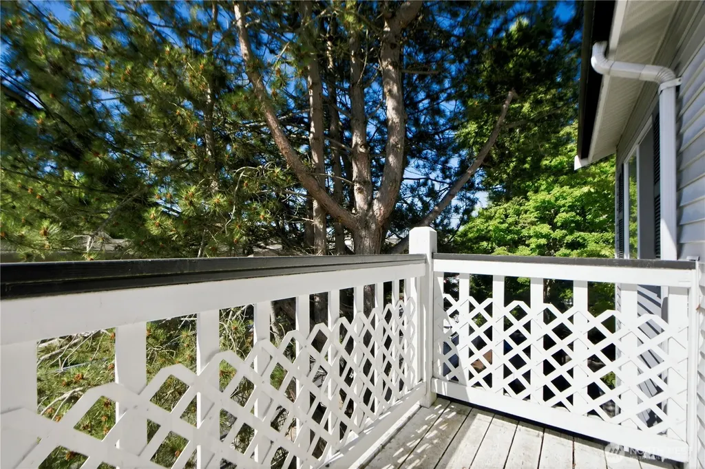 1003 156th Avenue NE Bellevue WA 98007