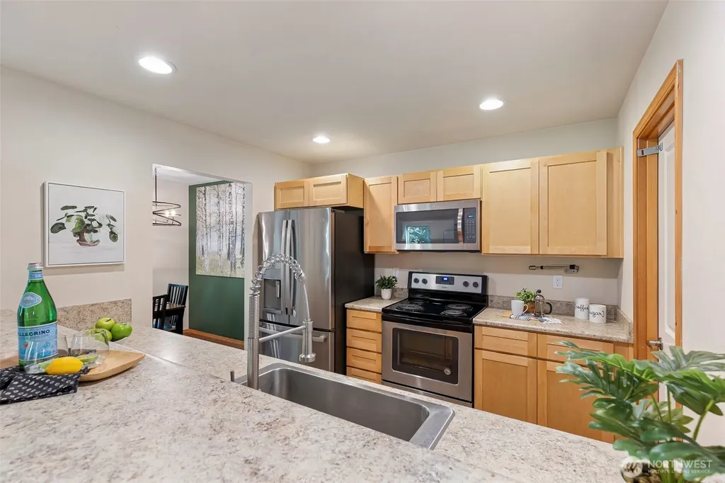 350 NE Ohenry Court Poulsbo WA 98370