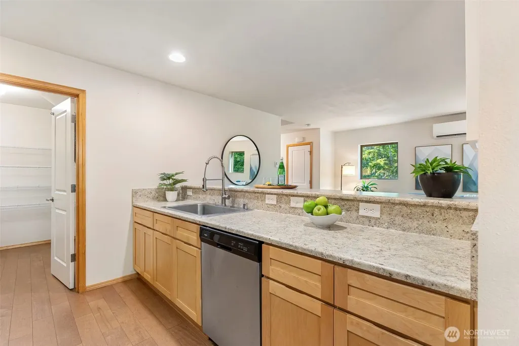350 NE Ohenry Court Poulsbo WA 98370