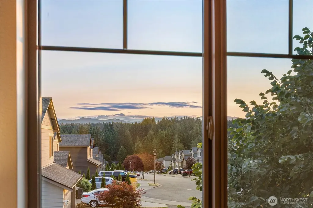 350 NE Ohenry Court Poulsbo WA 98370