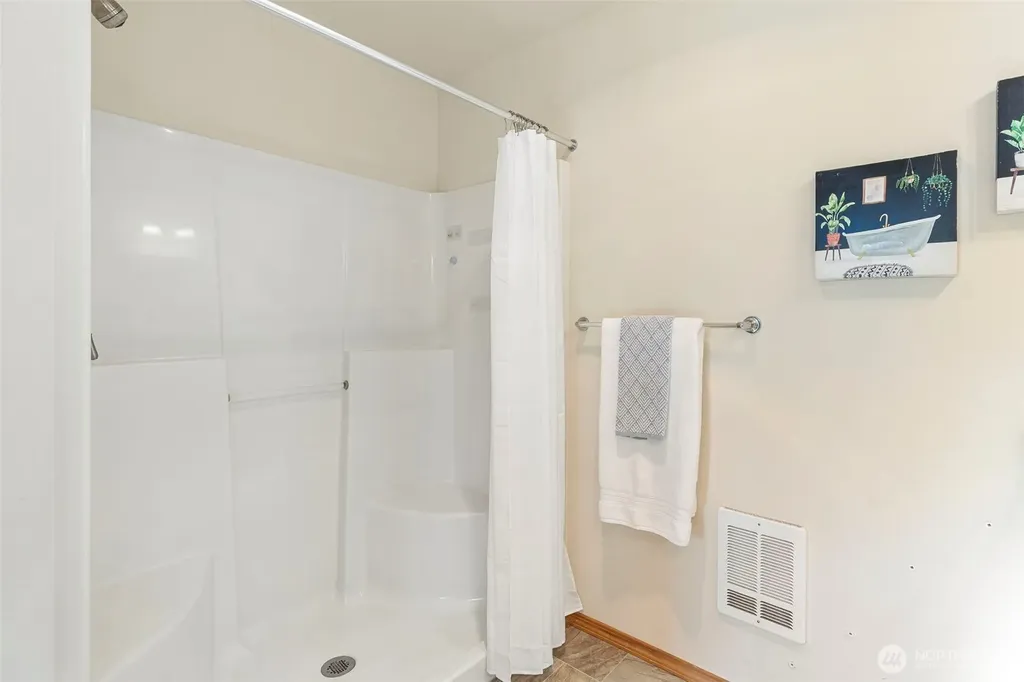 350 NE Ohenry Court Poulsbo WA 98370