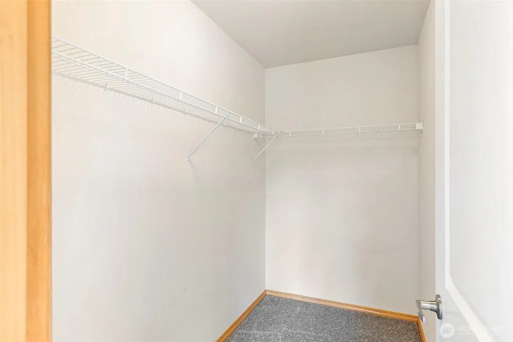 350 NE Ohenry Court Poulsbo WA 98370