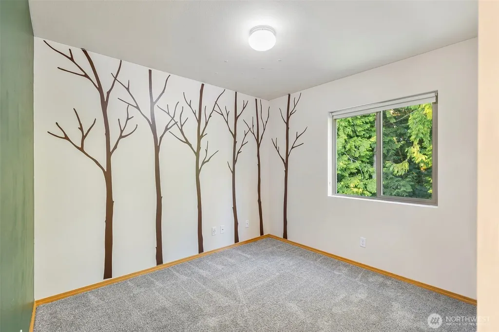 350 NE Ohenry Court Poulsbo WA 98370