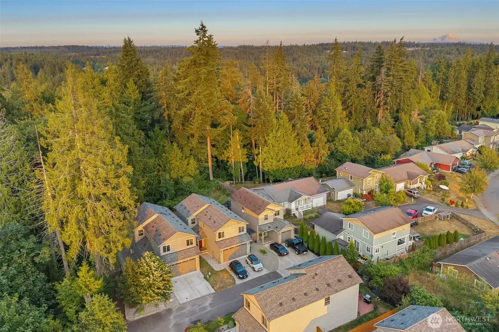 350 NE Ohenry Court Poulsbo WA 98370