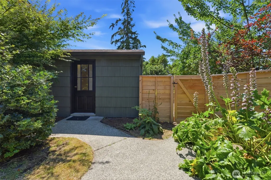 922 Pitt Avenue Bremerton WA 98310