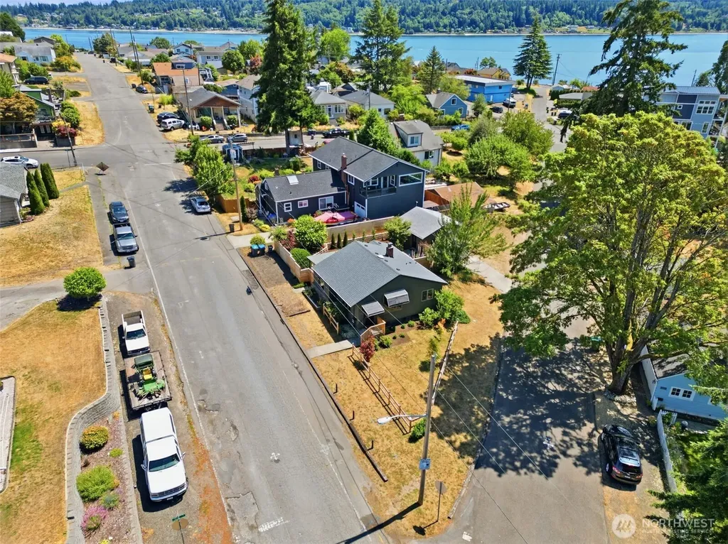 922 Pitt Avenue Bremerton WA 98310