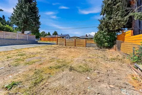 13426 22nd Avenue S Seattle WA 98168
