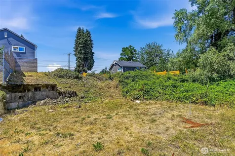 13426 22nd Avenue S Seattle WA 98168
