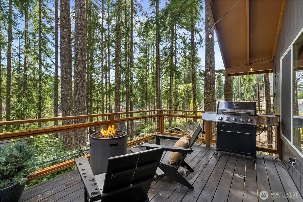 5540 E Mason Lake Drive W Grapeview WA 98546
