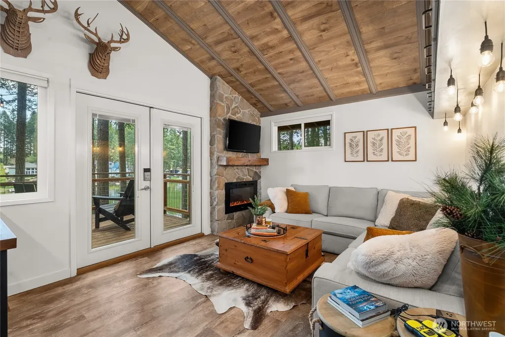 5540 E Mason Lake Drive W Grapeview WA 98546